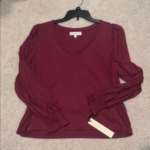 NWT Maroon Penelope rose clinched ruffle parachute long sleeve vneck (1X)